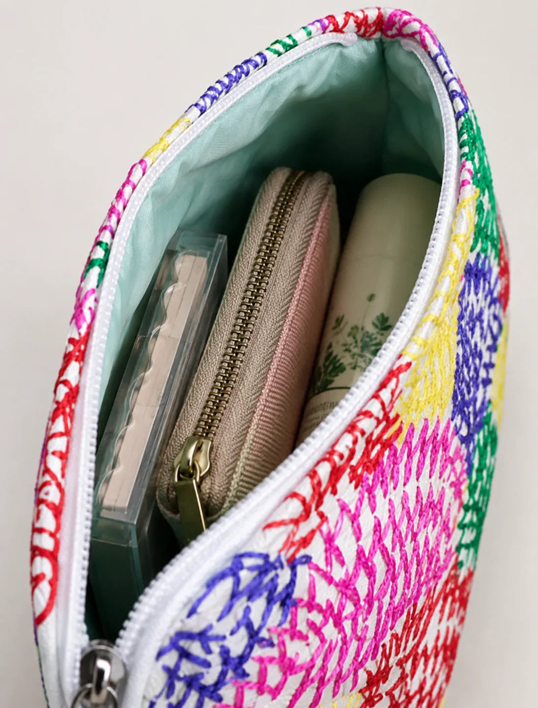 Hand Stitch Pouch – Colors of Joy