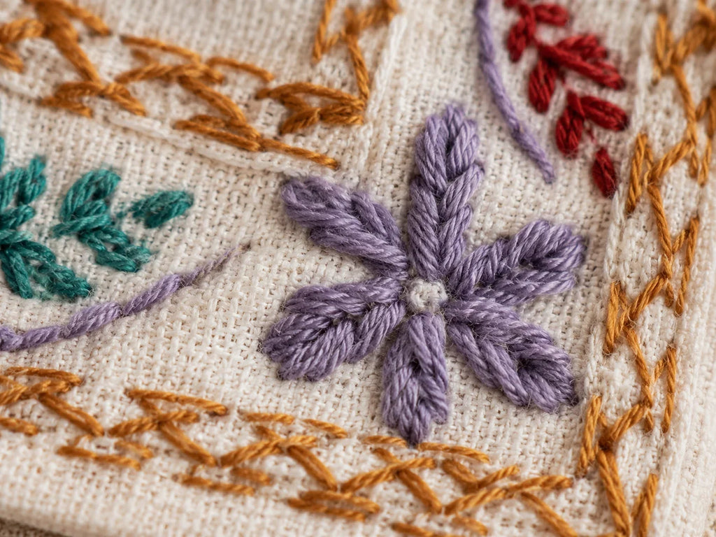 Hand Stitch Pouch – Graceful Garden