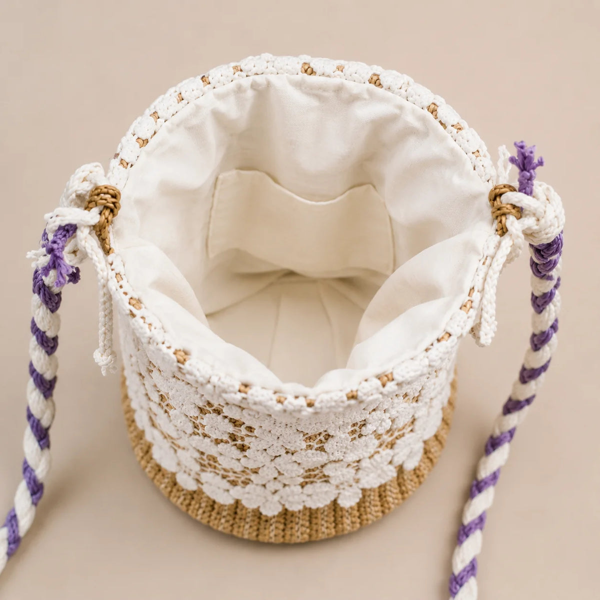 Handmade Crochet Bucket Bag – Floral Elegance