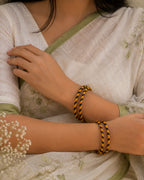 Handmade Bangle – Golden Twist