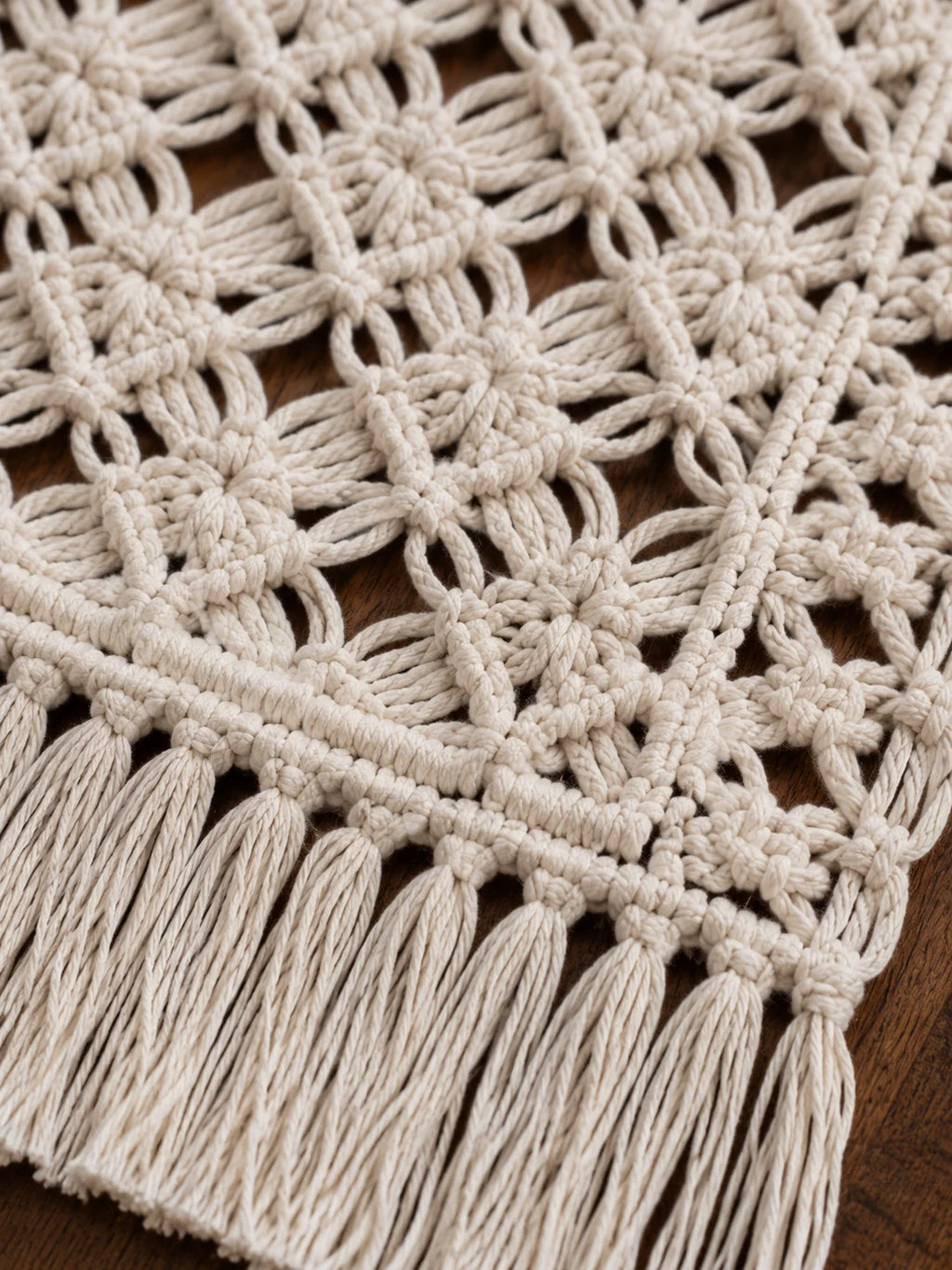 Macrame Table Runner – Natural Elegance