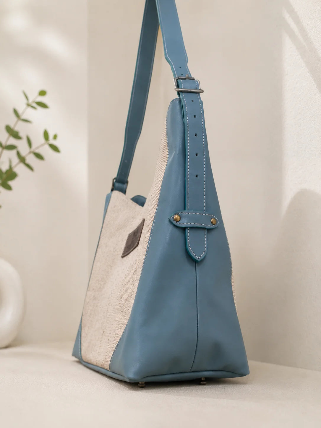 Leather & Juco Ladies Side Bag – Everyday Elegance