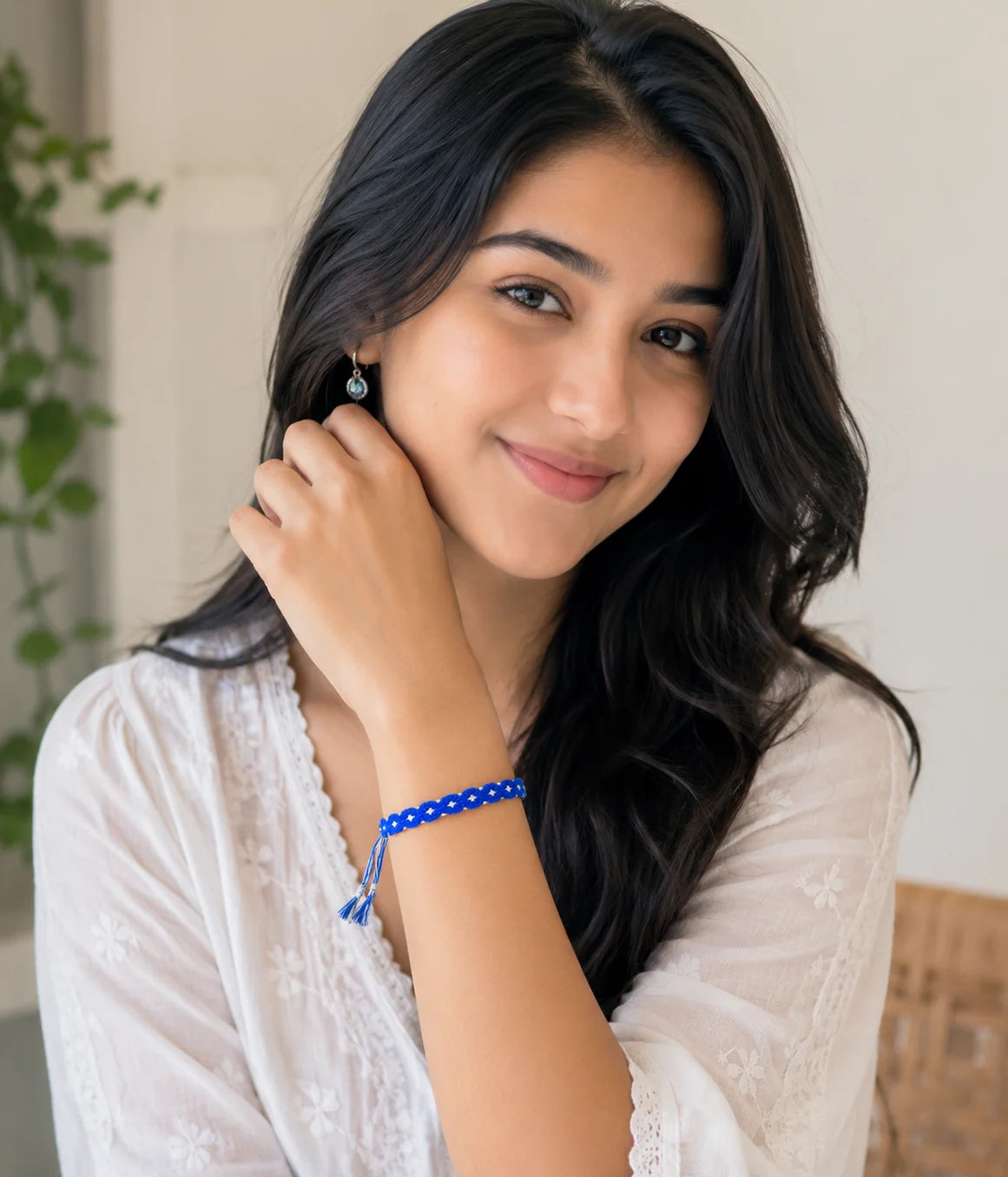 Handmade Yarn Bracelet – Blue Serenity