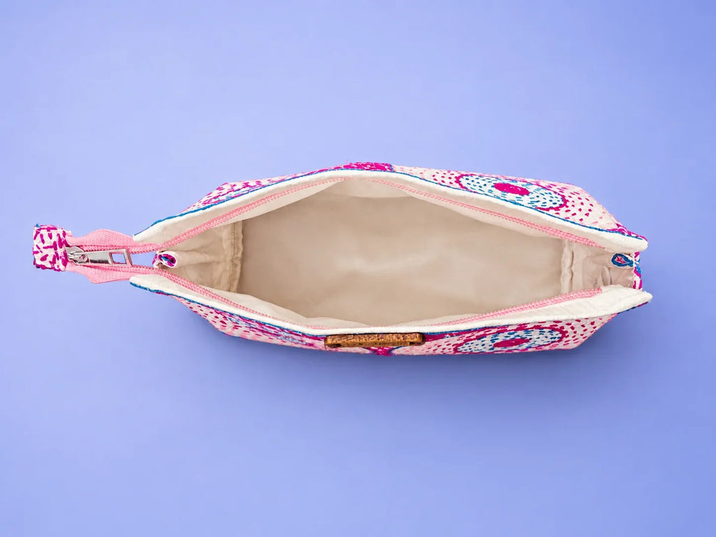 Hand Stitch Pouch – Circle of Love