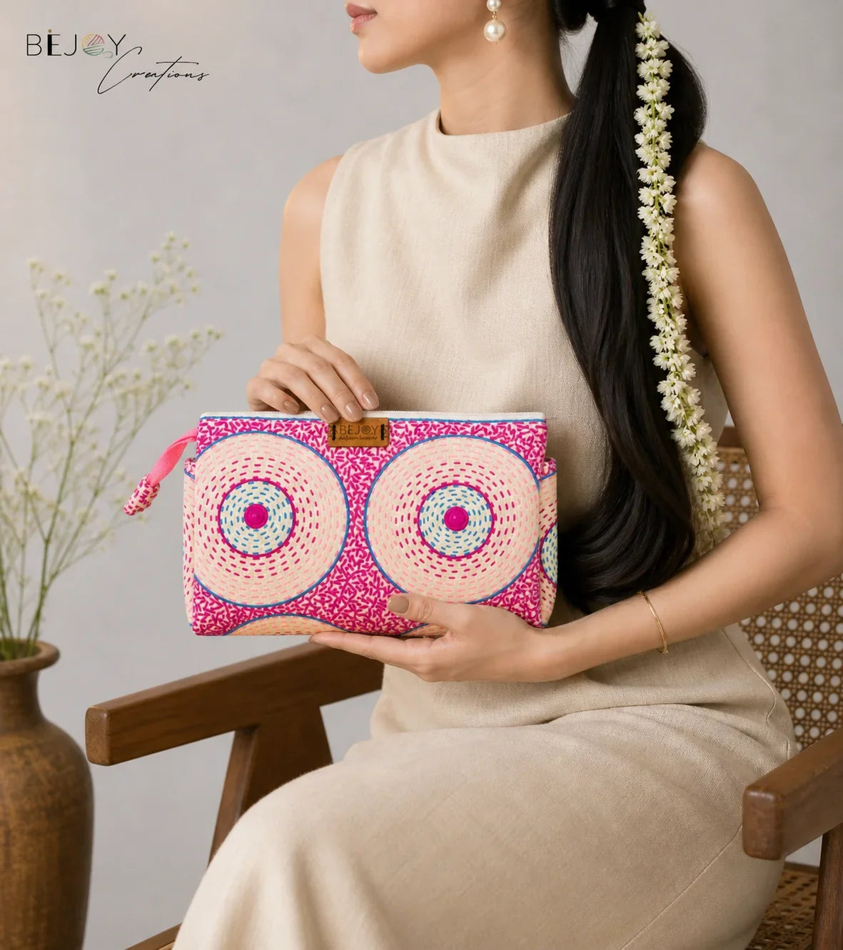 Hand Stitch Pouch – Circle of Love