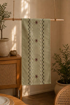 Hand Stitch Table Runner – Classic Threads