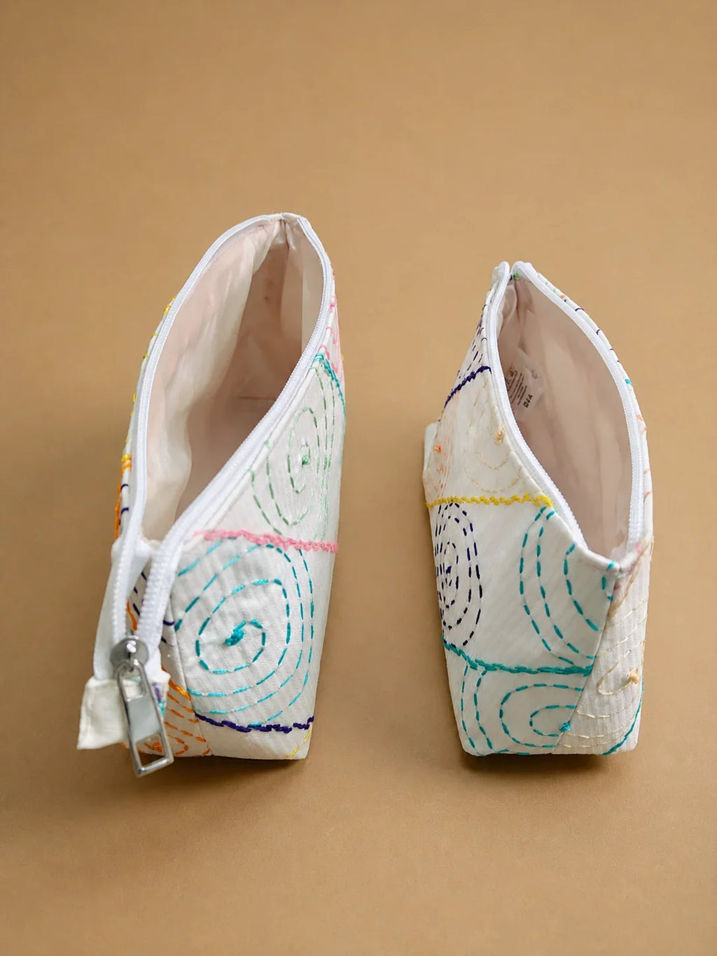 Hand Stitch Pouch – Circle of Dreams