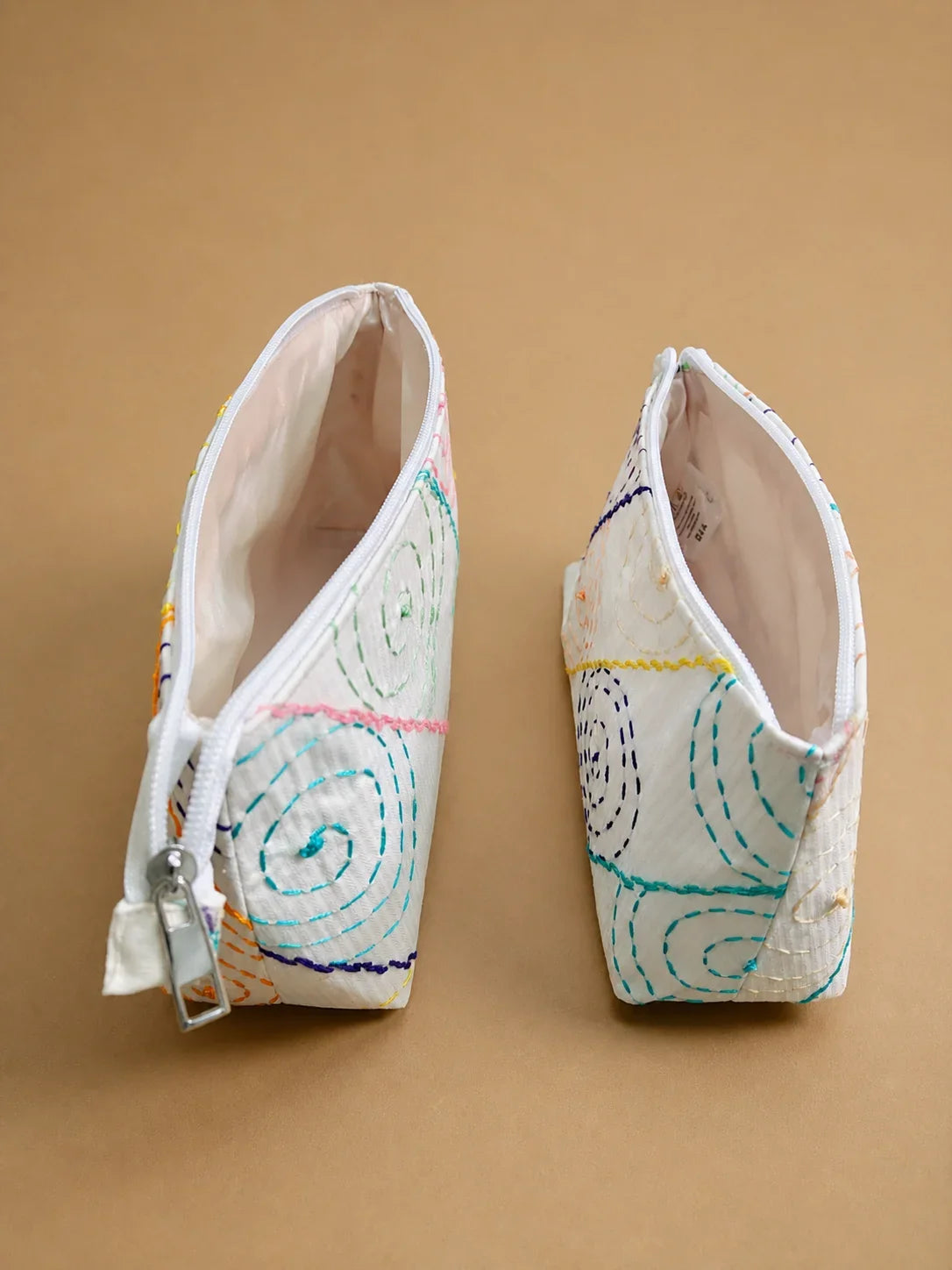 Hand Stitch Pouch – Circle of Dreams