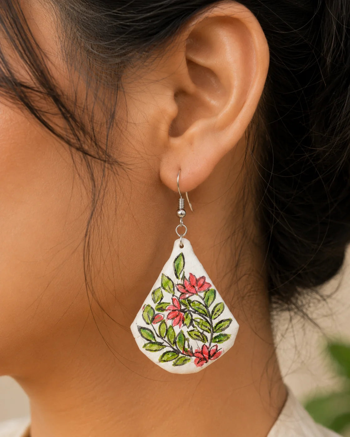 Hand Painted Earring – Garden Blossom